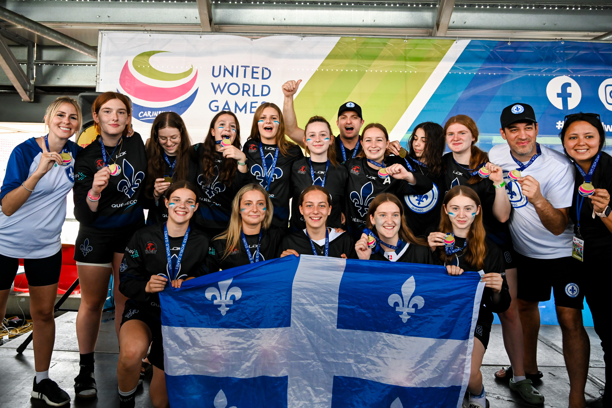Championnes U17 féminin au dek hockey