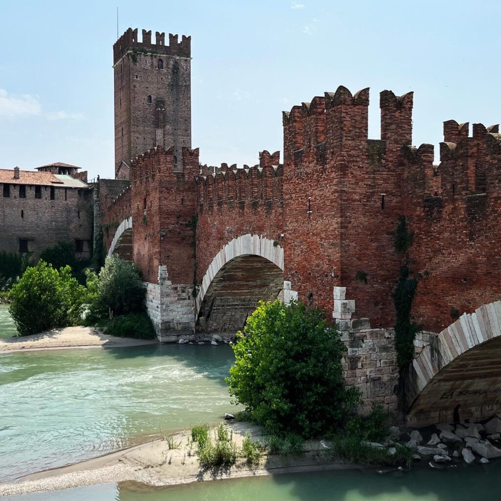 Pont chateau verone italie