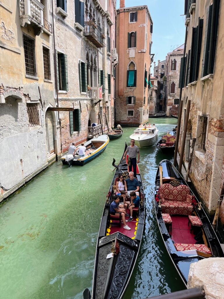 Venise gondoles